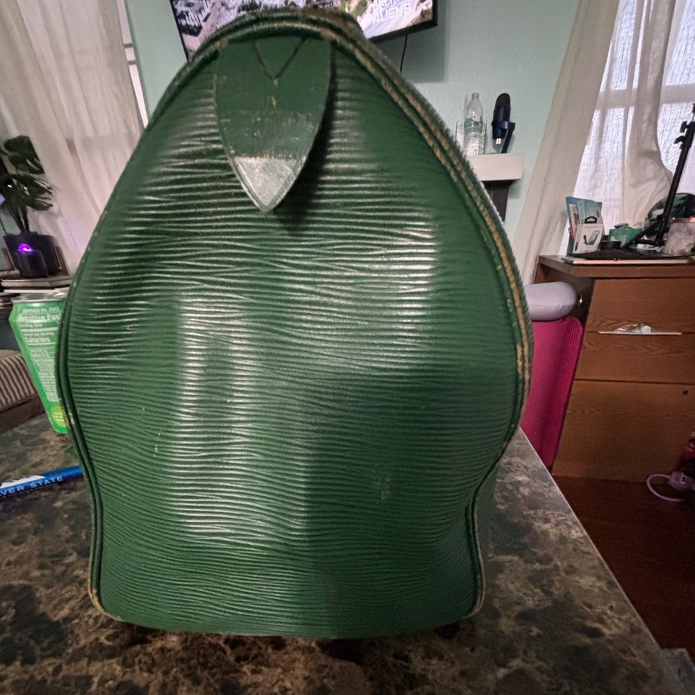 Green lv speedy bag